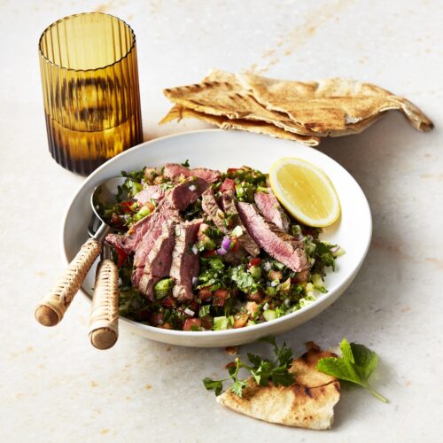 Fast fattoush with lamb
