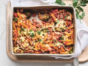 Creamy tomato, bacon and mushroom pasta bake