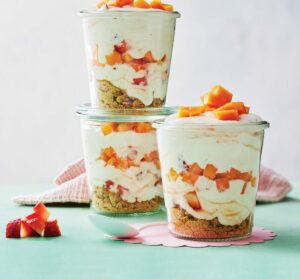 Pawpaw and strawberry cheesecake jars