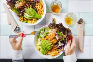 What does having a ‘good relationship with food’ mean? 4 ways to know if you’ve got one
