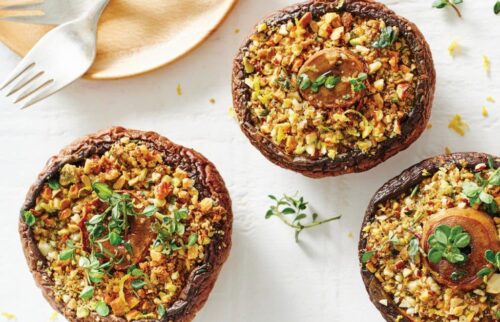 Pistachio and herby stuffed mushrooms
