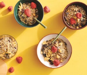 Gluten-free berry muesli