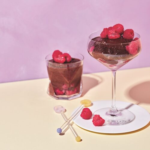 Gluten-free chocolate chia puddings