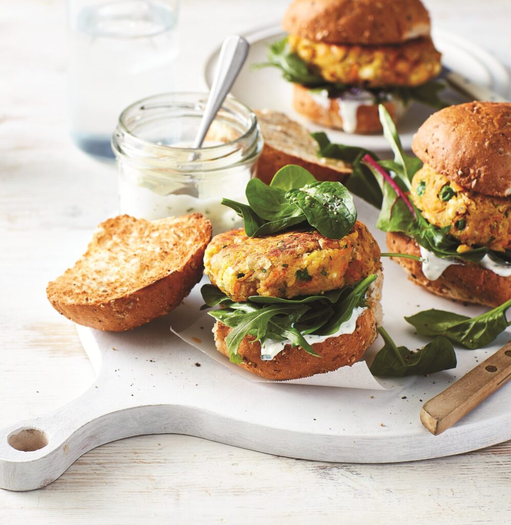 Chickpea burgers with parsley yoghurt