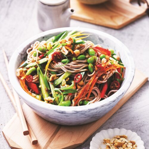 Sesame and ginger soba noodle salad