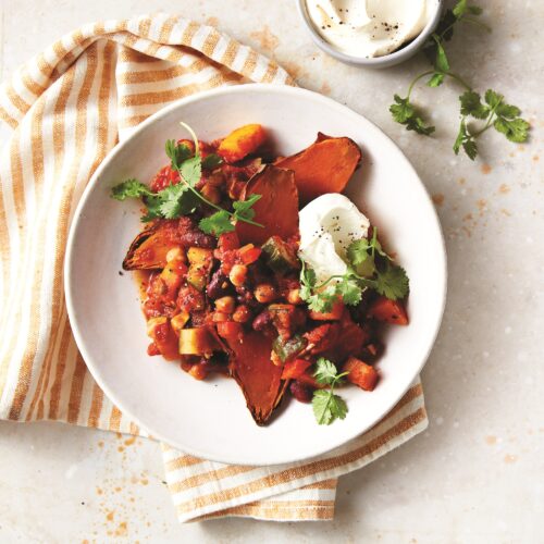 Baked sweet potato with vegie chilli