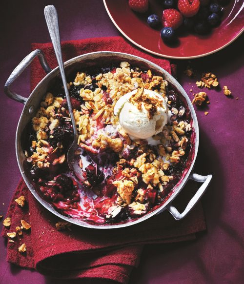 Single serve mixed berry oat crumble